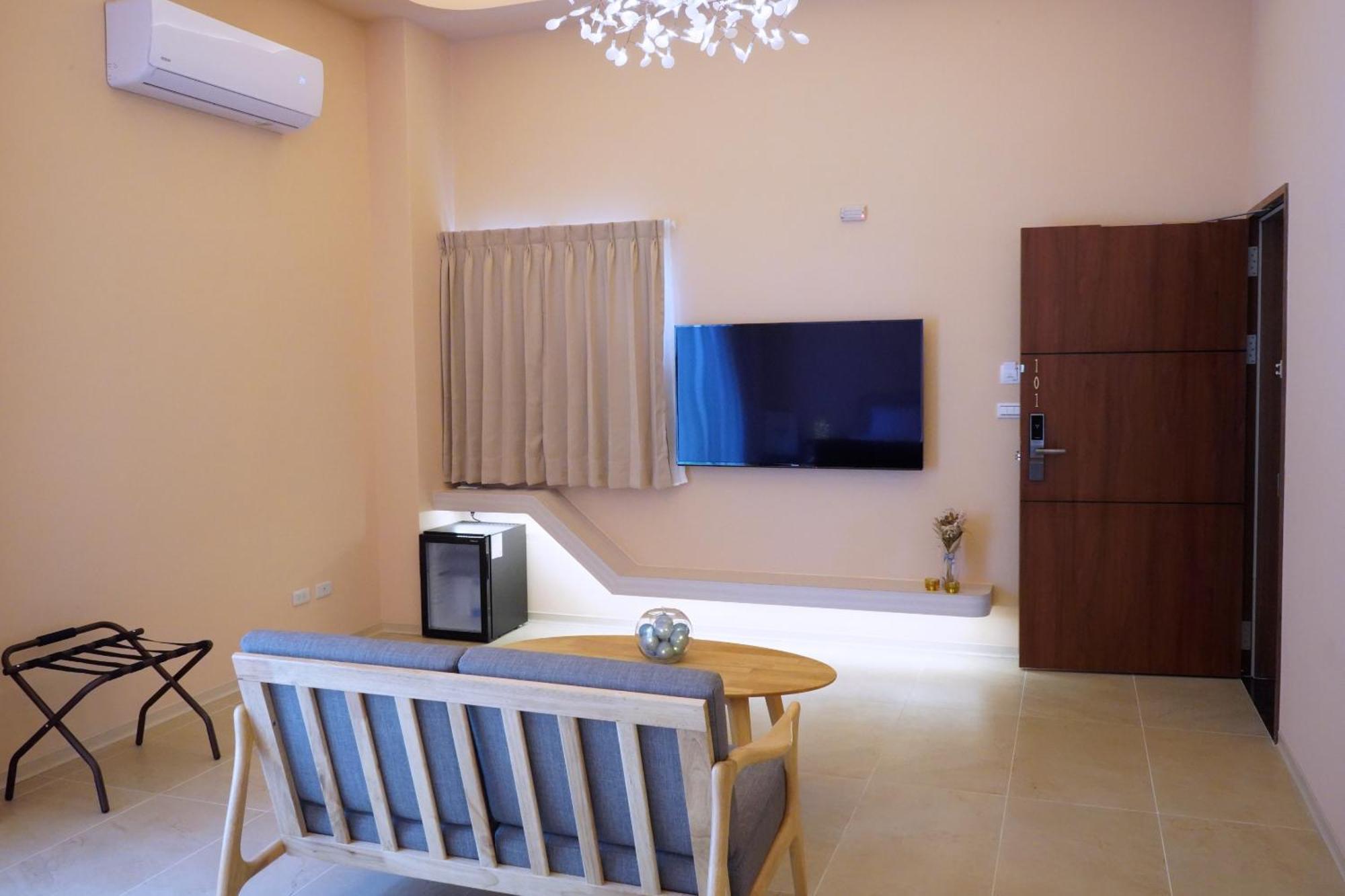 Little Piggy B&B Manzhou Экстерьер фото