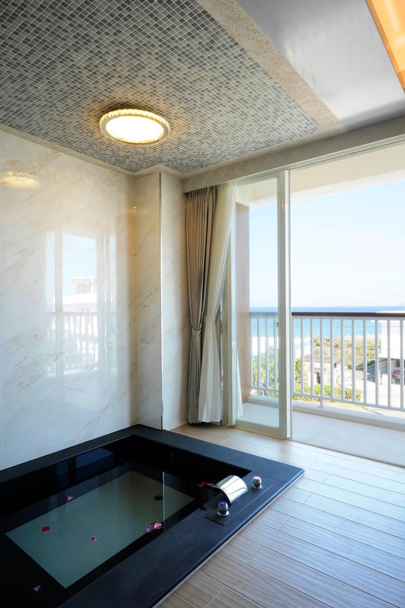 Little Piggy B&B Manzhou Экстерьер фото